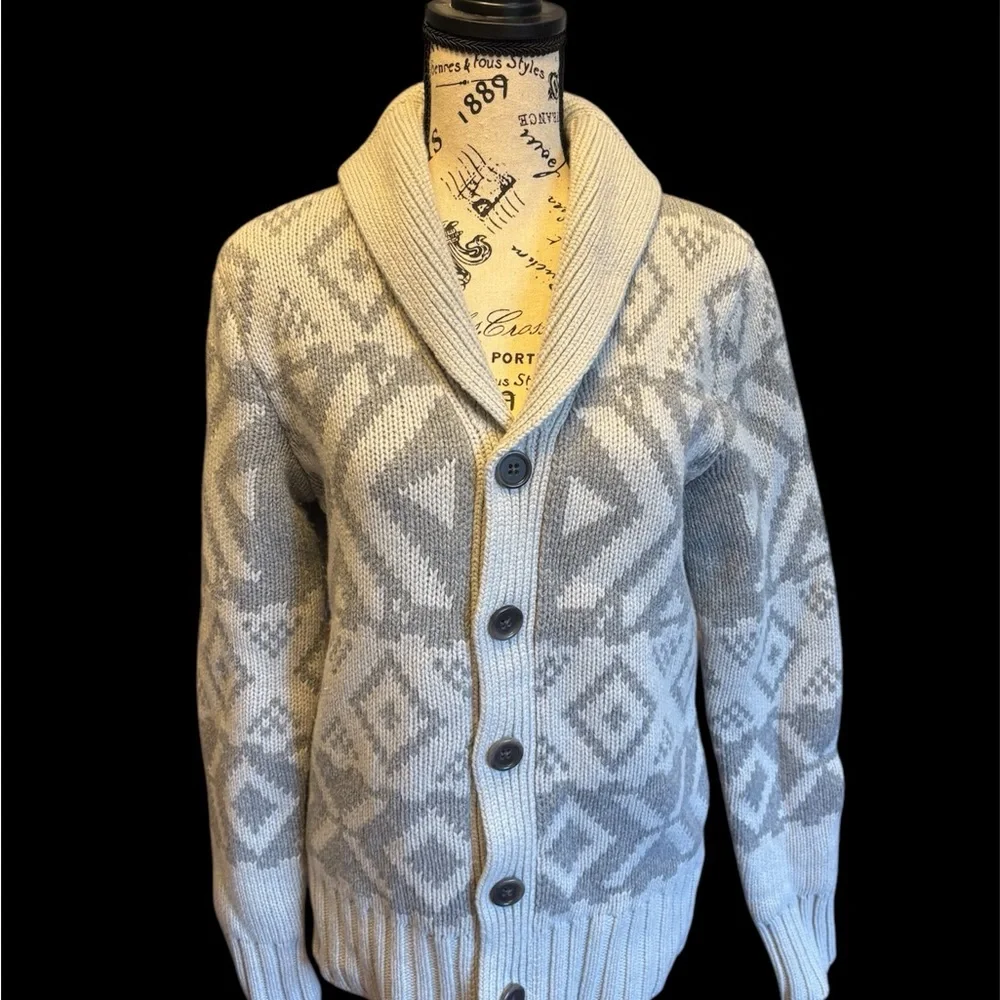 Banana Republic stay warm
